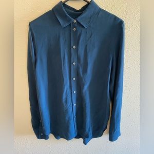 Everlane 100% silk button-up shirt size 4